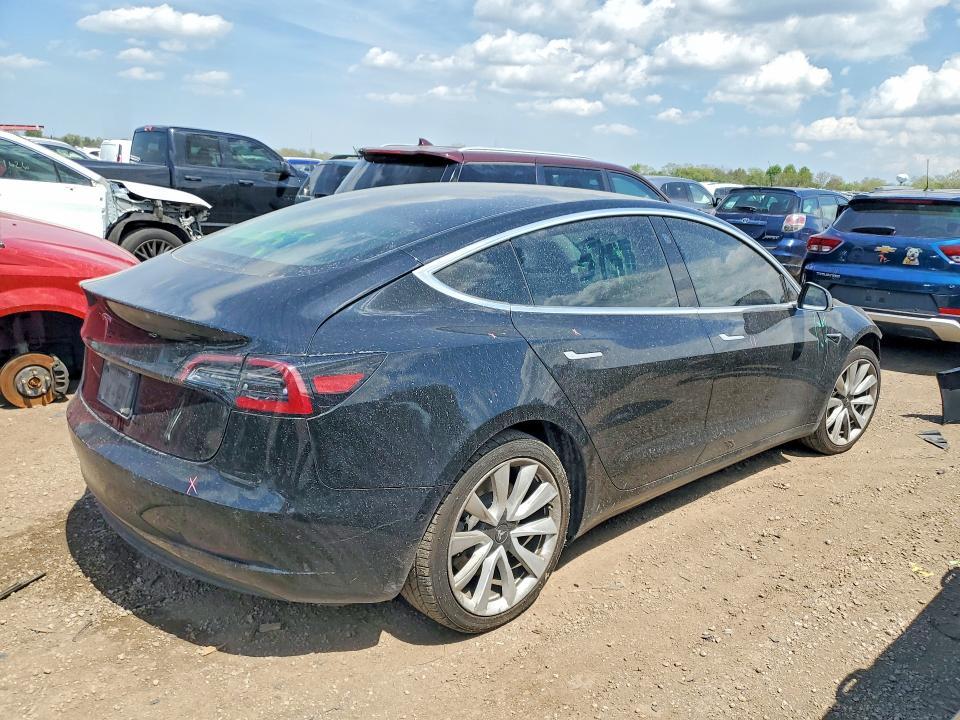 2020 Tesla Model 3 მანქანა იყიდება აუქციონზე, vin: 5YJ3E1EAXLF660803, აუქციონის ნომერი: 52248706