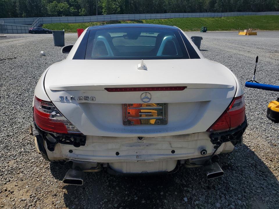 51881996 :رقم المزاد ، WDDPK4HA0EF079502 vin ، 2014 Mercedes-benz Slk مزاد بيع