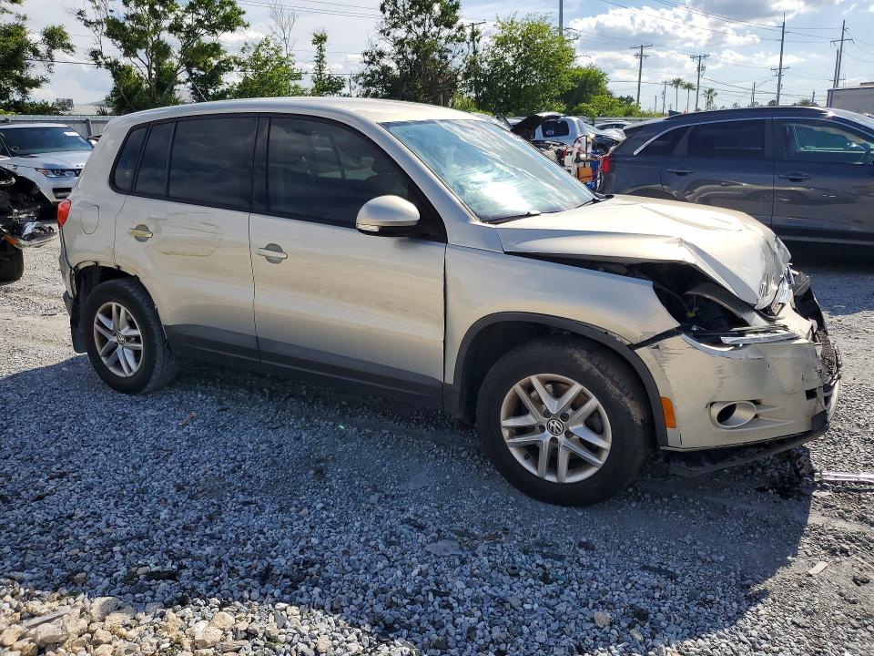 2011 Volkswagen Tiguan მანქანა იყიდება აუქციონზე, vin: WVGAV7AX5BW548727, აუქციონის ნომერი: 52354636