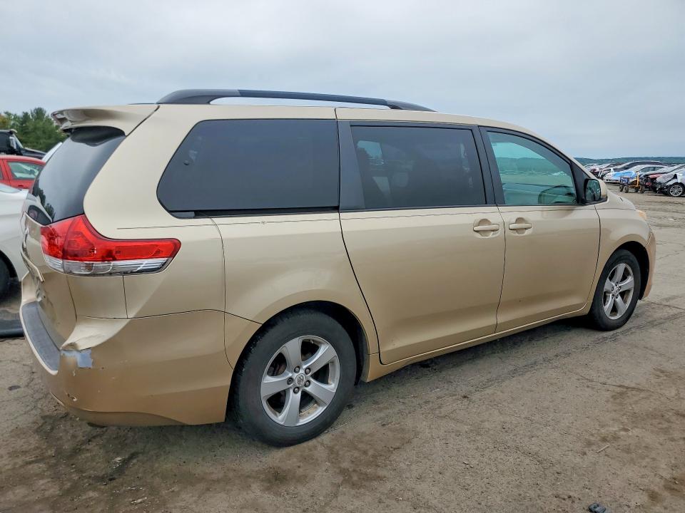 Aukcja sprzedaży 2011 Toyota Sienna, vin: 5TDKK3DC8BS011160, numer aukcji: 52824606