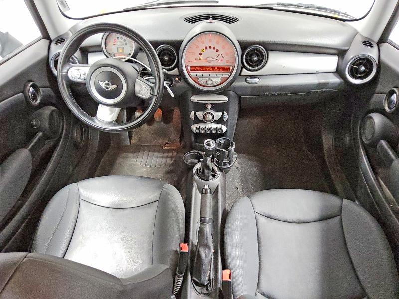 2010 Mini Cooper მანქანა იყიდება აუქციონზე, vin: WMWMF3C59ATU78777, აუქციონის ნომერი: 52150226