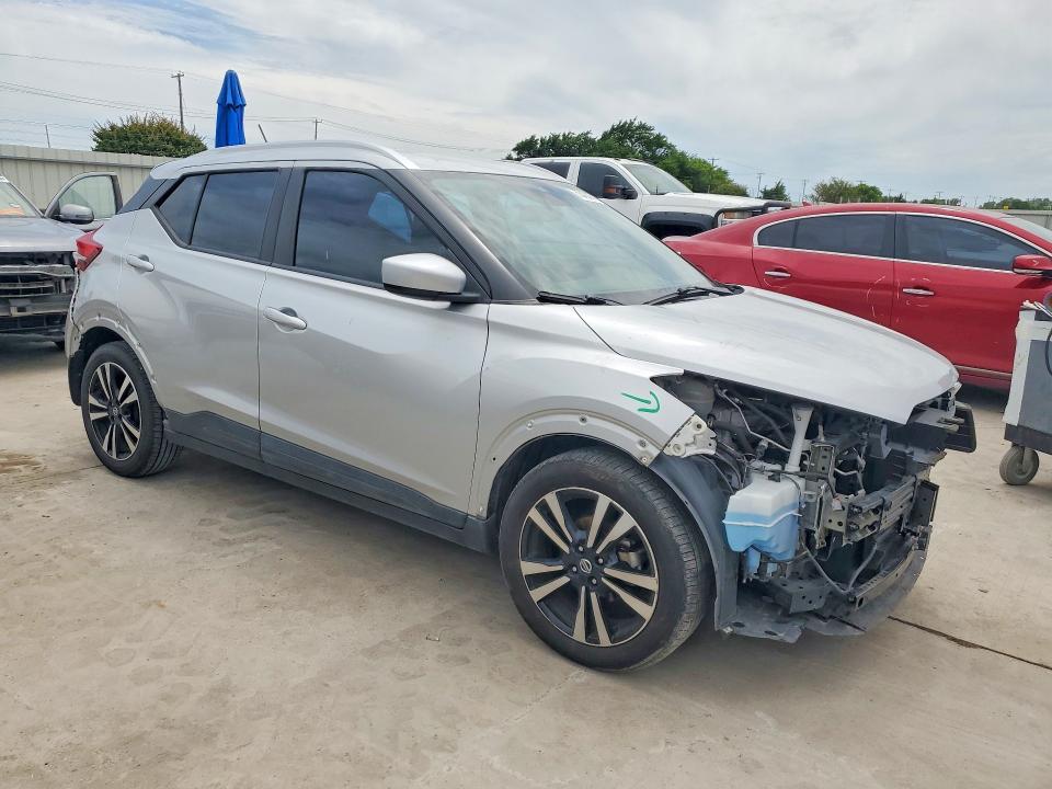 2020 Nissan Kicks მანქანა იყიდება აუქციონზე, vin: 3N1CP5CV7LL555762, აუქციონის ნომერი: 53430776