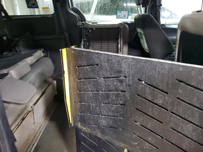Продаж на аукціоні авто 2015 Dodge Grand Caravan, vin: 2C4RDGBG8FR586959, номер лоту: 51797416