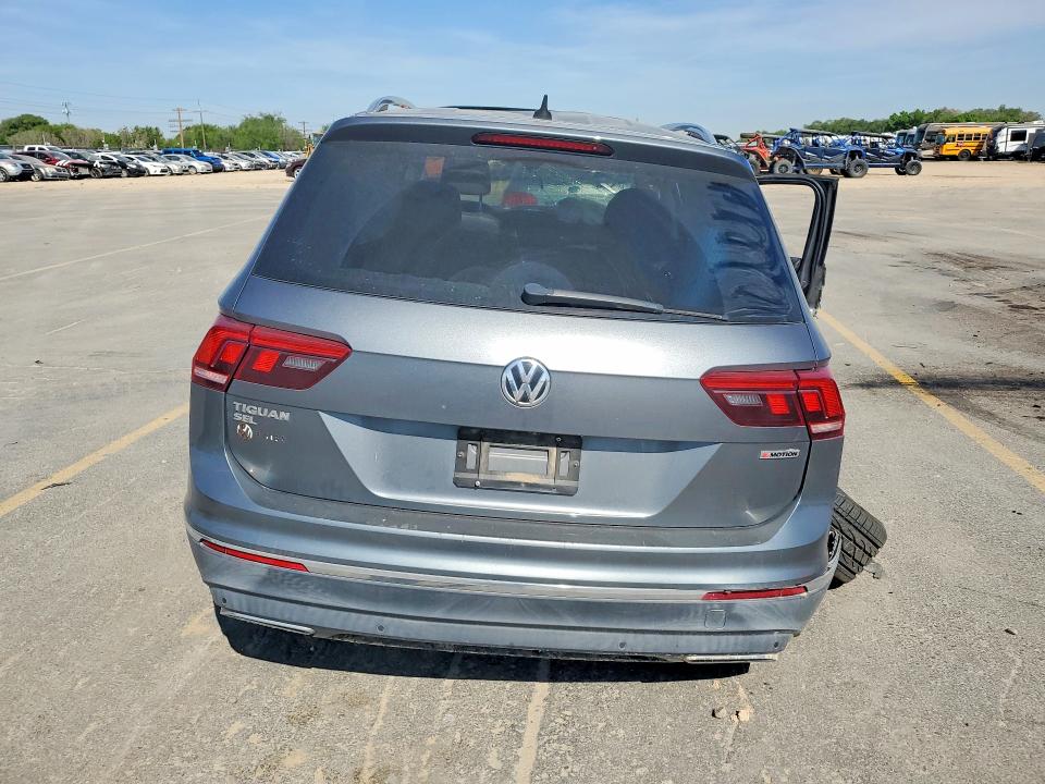 53087076 :رقم المزاد ، 3VV4B7AX6KM027950 vin ، 2019 Volkswagen Tiguan مزاد بيع