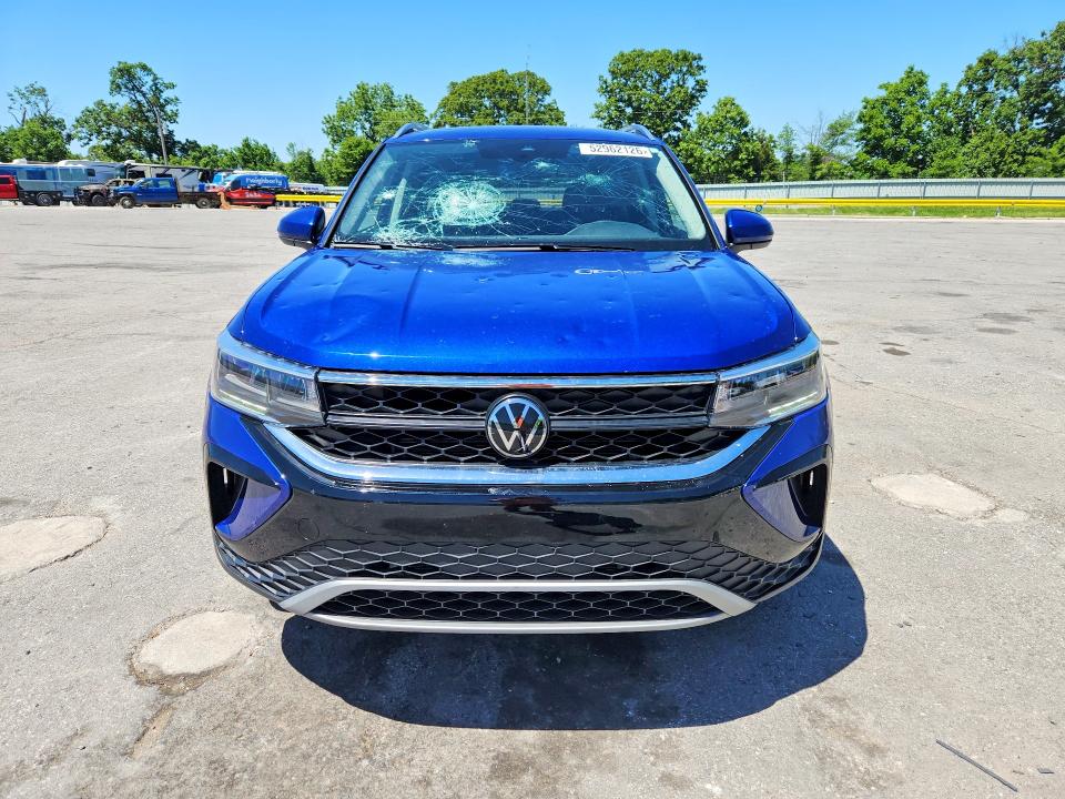52962126 :رقم المزاد ، 3VVUX7B28RM040262 vin ، 2024 Volkswagen Taos مزاد بيع