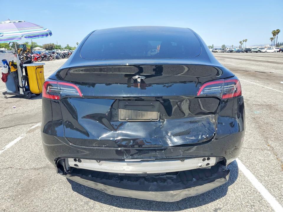 54157016 :رقم المزاد ، 7SAYGDED5RF115258 vin ، 2024 Tesla Model Y مزاد بيع
