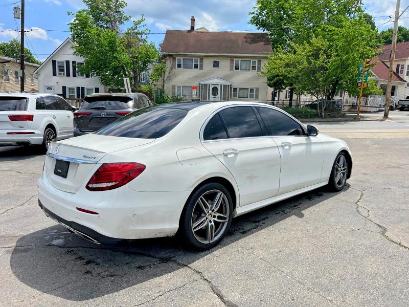 54672846 :رقم المزاد ، WDDZF4KB0KA606543 vin ، 2019 Mercedes-benz E مزاد بيع