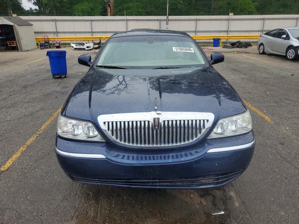 Aukcja sprzedaży 2004 Lincoln Town Car, vin: 1LNHM81W04Y607818, numer aukcji: 51665846