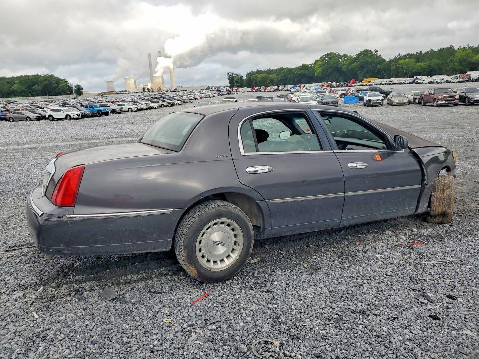 Aukcja sprzedaży 1999 Lincoln Town Car, vin: 1LNHM81W1XY717510, numer aukcji: 54891666