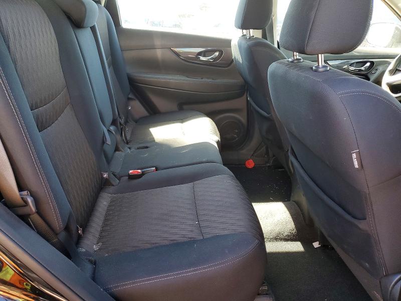 53261516 :رقم المزاد ، 5N1AT2MV1JC743663 vin ، 2018 Nissan Rogue مزاد بيع