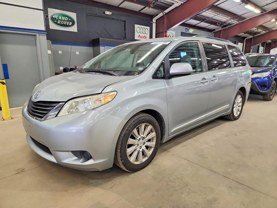 Продажа на аукционе авто 2011 Toyota Sienna, vin: 5TDJK3DC2BS027446, номер лота: 54631226