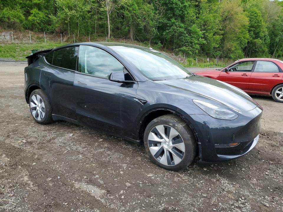 Продажа на аукционе авто 2024 Tesla Model Y, vin: 7SAYGAEE4RF207551, номер лота: 53166986