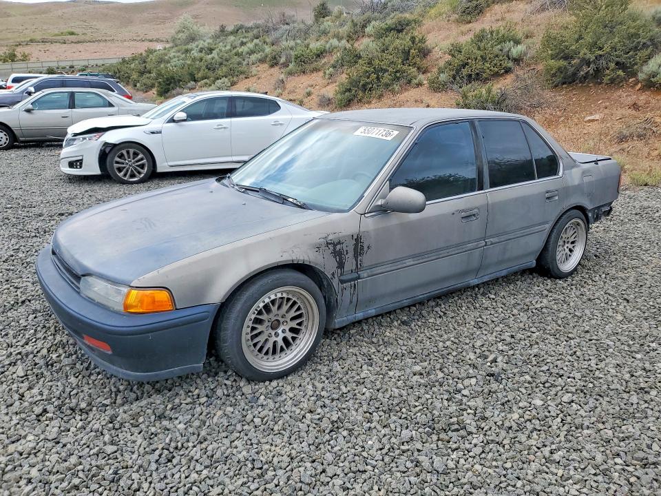 55071736 :رقم المزاد ، JHMCB7650NC011362 vin ، 1992 Honda Accord مزاد بيع