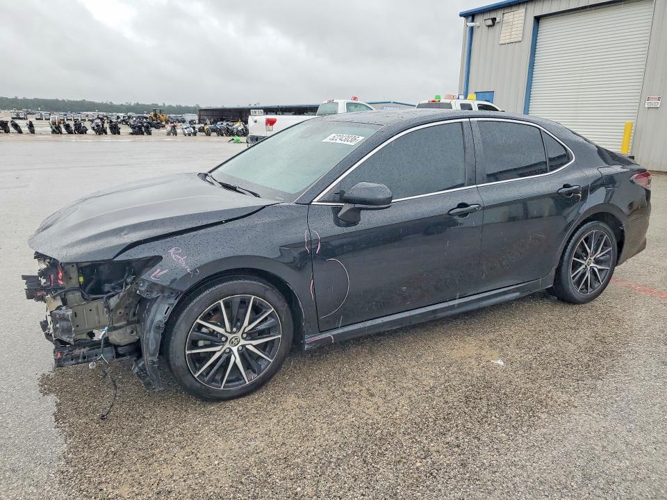 Продажа на аукционе авто 2021 Toyota Camry, vin: 4T1G11AKXMU442294, номер лота: 52243036