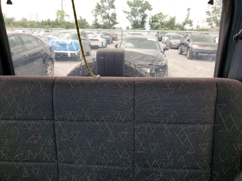 52049136 :رقم المزاد ، 1J4FA39SX2P746103 vin ، 2002 Jeep Wrangler / Tj مزاد بيع
