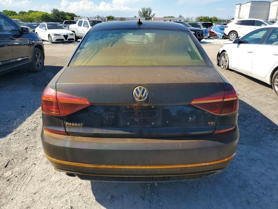 Продаж на аукціоні авто 2018 Volkswagen Passat, vin: 1VWAA7A33JC028410, номер лоту: 53996076