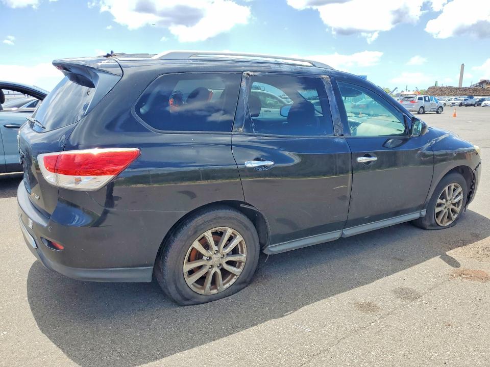 53822726 :رقم المزاد ، 5N1AR2MN9FC604435 vin ، 2015 Nissan Pathfinder مزاد بيع