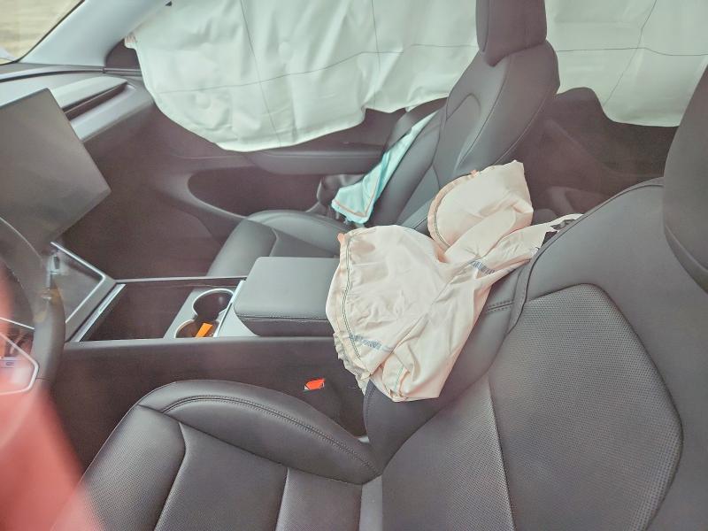 53384406 :رقم المزاد ، 7SAYGDEEXTF530687 vin ، 2026 Tesla Model Y مزاد بيع