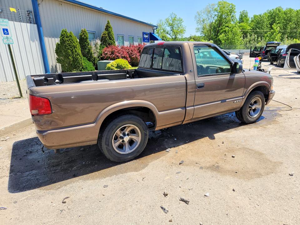 53249196 :رقم المزاد ، 1GCCS14X5X8133045 vin ، 1999 Chevrolet S Truck مزاد بيع