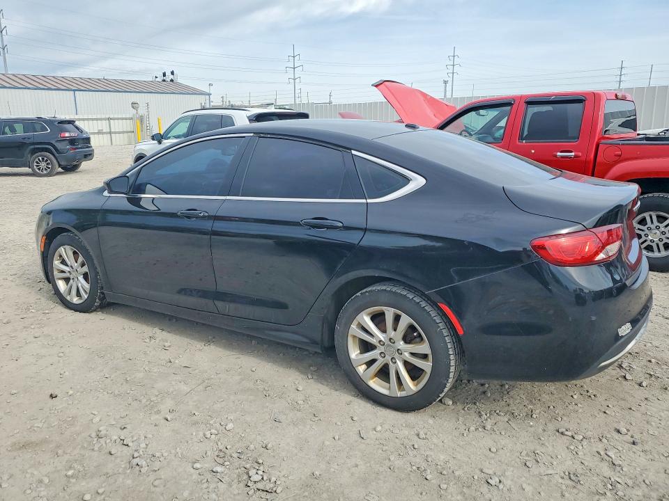 52623456 :رقم المزاد ، 1C3CCCAB3FN695502 vin ، 2015 Chrysler 200 مزاد بيع