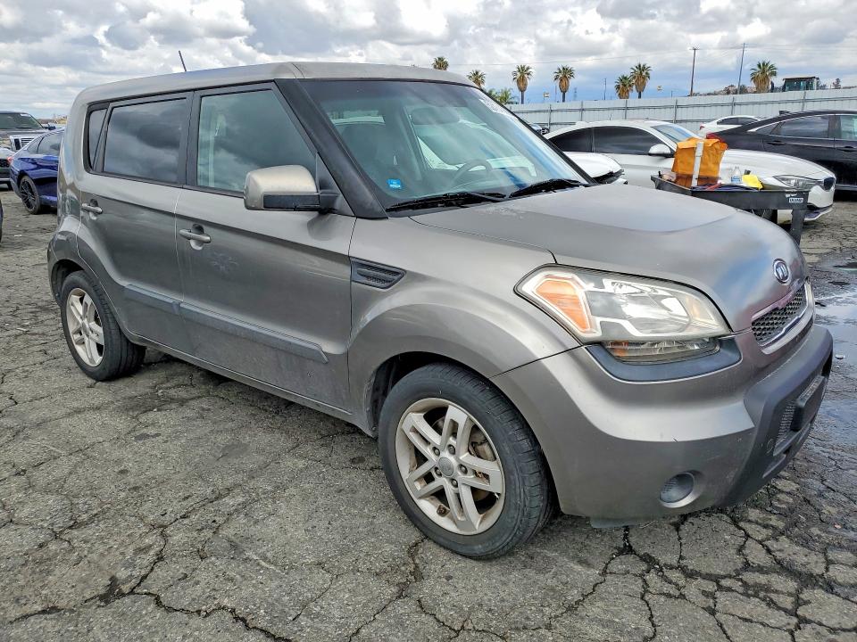 Продажа на аукционе авто 2011 Kia Soul, vin: KNDJT2A20B7345174, номер лота: 52464386