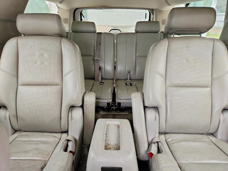 52719976 :رقم المزاد ، 1GNUKKE36AR222637 vin ، 2010 Chevrolet Suburban مزاد بيع