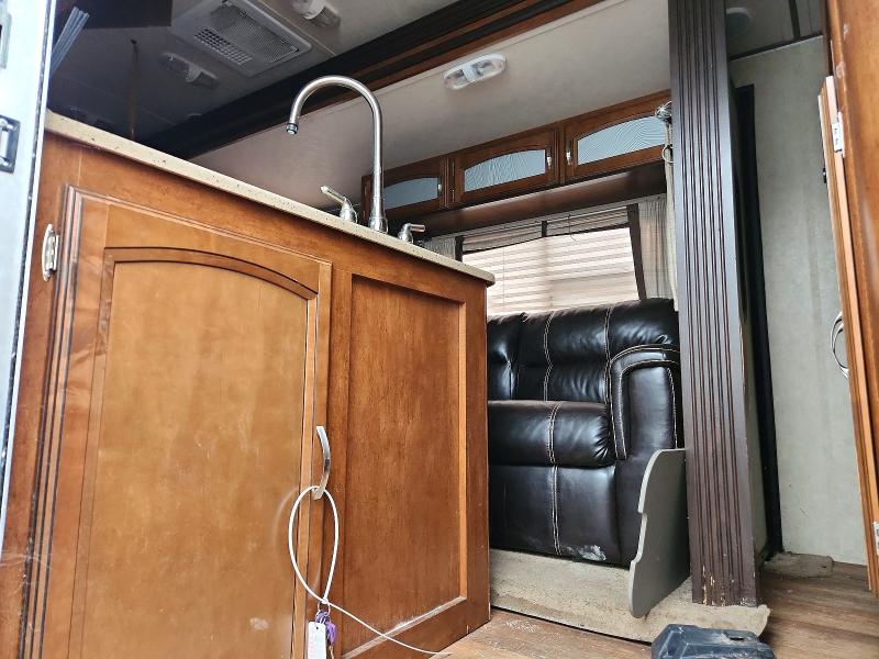 52265316 :رقم المزاد ، 4X4TWBG20GU009583 vin ، 2016 Forest Riv Recreational Vehicle (rv) مزاد بيع