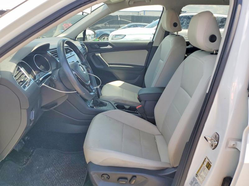 53337006 :رقم المزاد ، 3VV3B7AX8LM032600 vin ، 2020 Volkswagen Tiguan مزاد بيع
