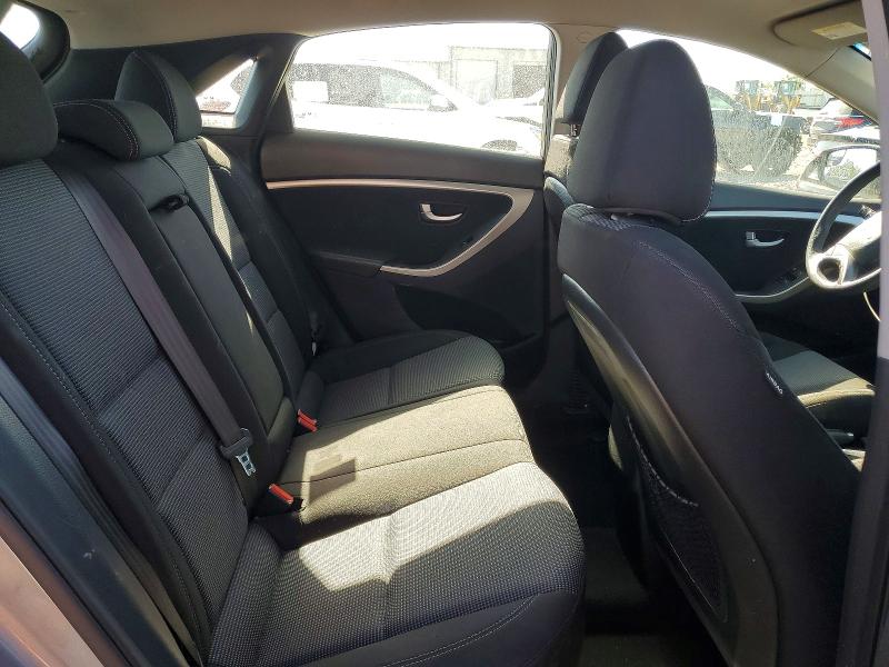 2014 Hyundai Elantra Gt მანქანა იყიდება აუქციონზე, vin: KMHD35LH9EU230039, აუქციონის ნომერი: 53984186