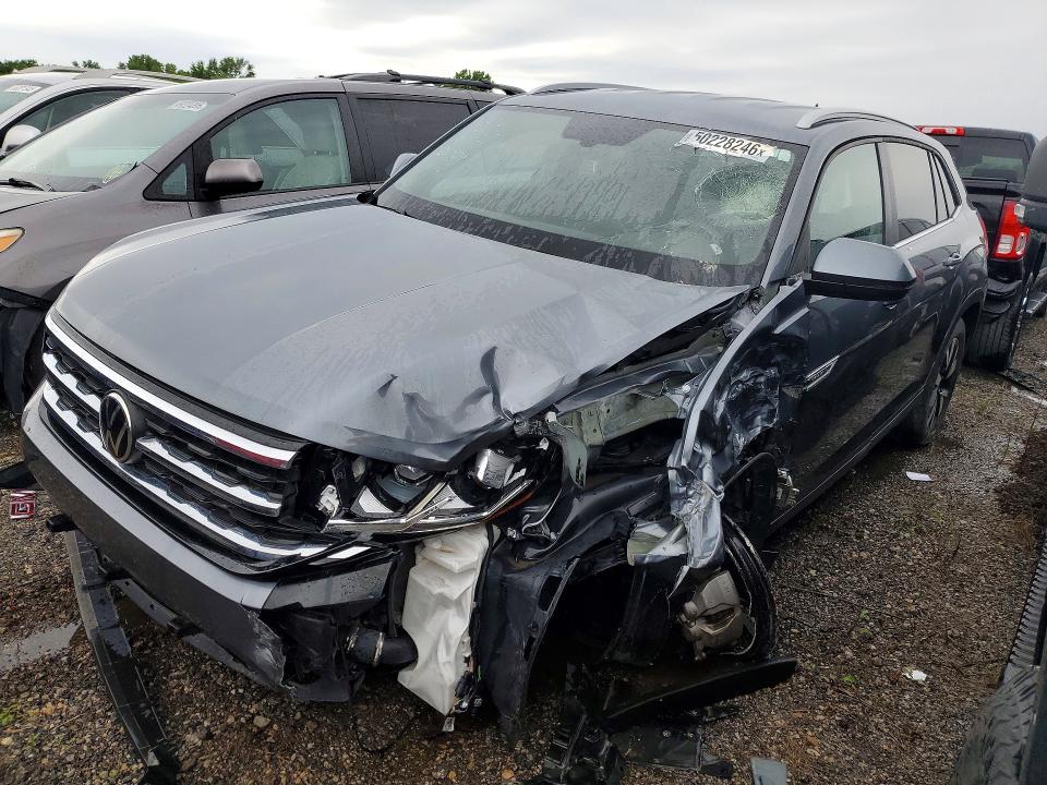 50228246 :رقم المزاد ، 1V2LC2CA7NC216971 vin ، 2022 Volkswagen Atlas Cross Sport مزاد بيع