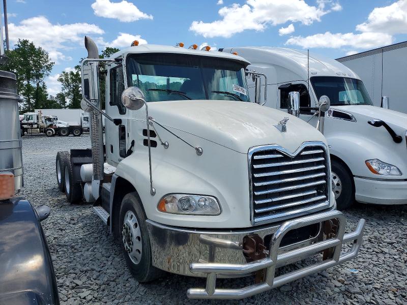 Продажа на аукционе авто 2015 Mack 600, vin: 1M1AW09YXFM052331, номер лота: 53601866