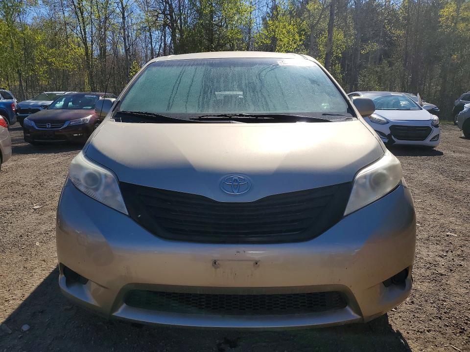 Продаж на аукціоні авто 2011 Toyota Sienna, vin: 5TDZK3DC0BS069133, номер лоту: 50853206