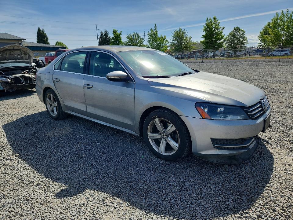 54185016 :رقم المزاد ، 1VWBH7A39CC027927 vin ، 2012 Volkswagen Passat مزاد بيع