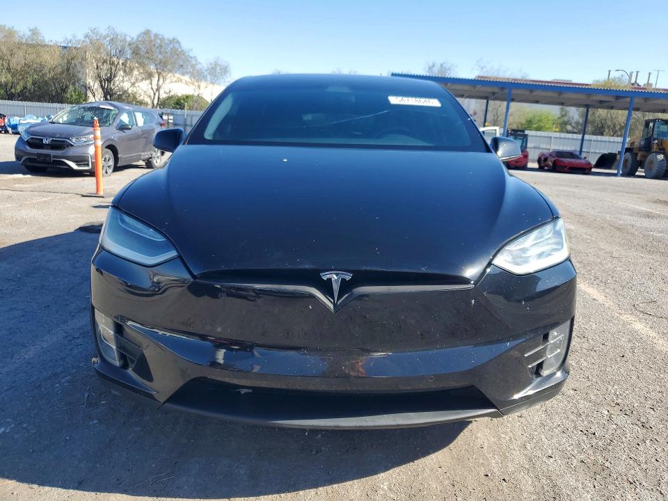 2017 Tesla Model X მანქანა იყიდება აუქციონზე, vin: 5YJXCDE27HF070180, აუქციონის ნომერი: 54718646