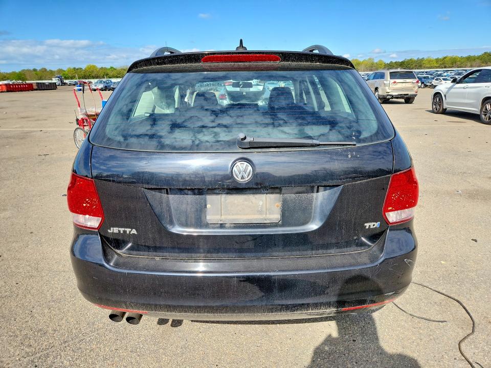 2010 Volkswagen Jetta მანქანა იყიდება აუქციონზე, vin: 3VWPL7AJXAM701694, აუქციონის ნომერი: 53419456