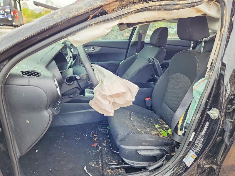 51991806 :رقم المزاد ، 3KPF24AD7ME297682 vin ، 2021 Kia Forte مزاد بيع