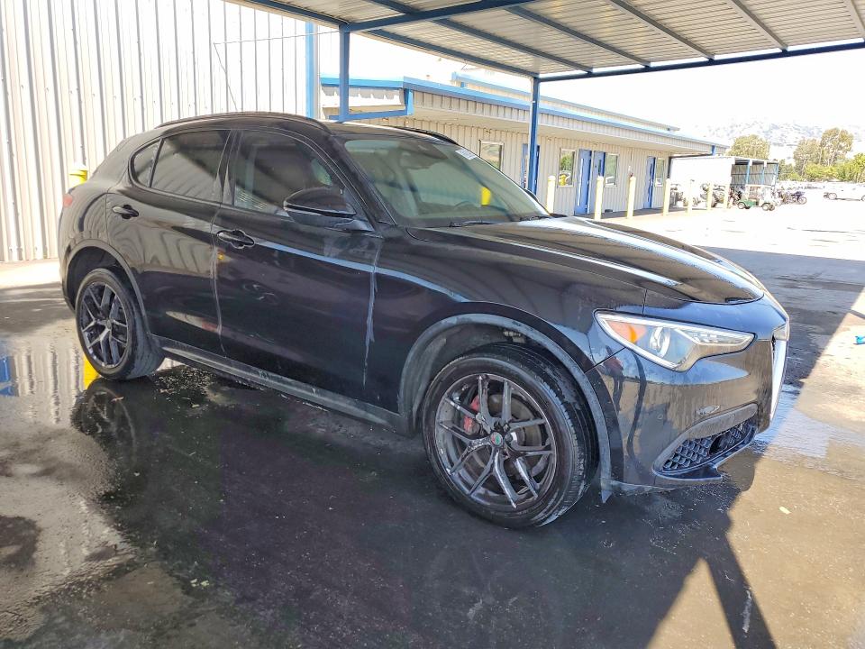 52088936 :رقم المزاد ، ZASPAJAN2K7C38879 vin ، 2019 Alfa Romeo Stelvio مزاد بيع