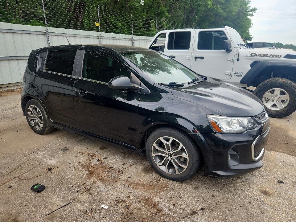 53953016 :رقم المزاد ، 1G1JD6SB8J4120061 vin ، 2018 Chevrolet Sonic مزاد بيع