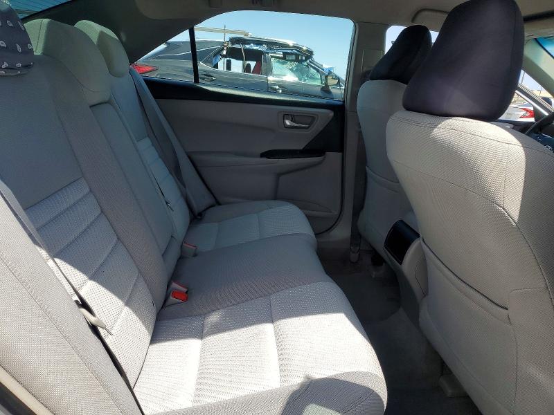 55277036 :رقم المزاد ، 4T1BF1FK2GU221569 vin ، 2016 Toyota Camry مزاد بيع