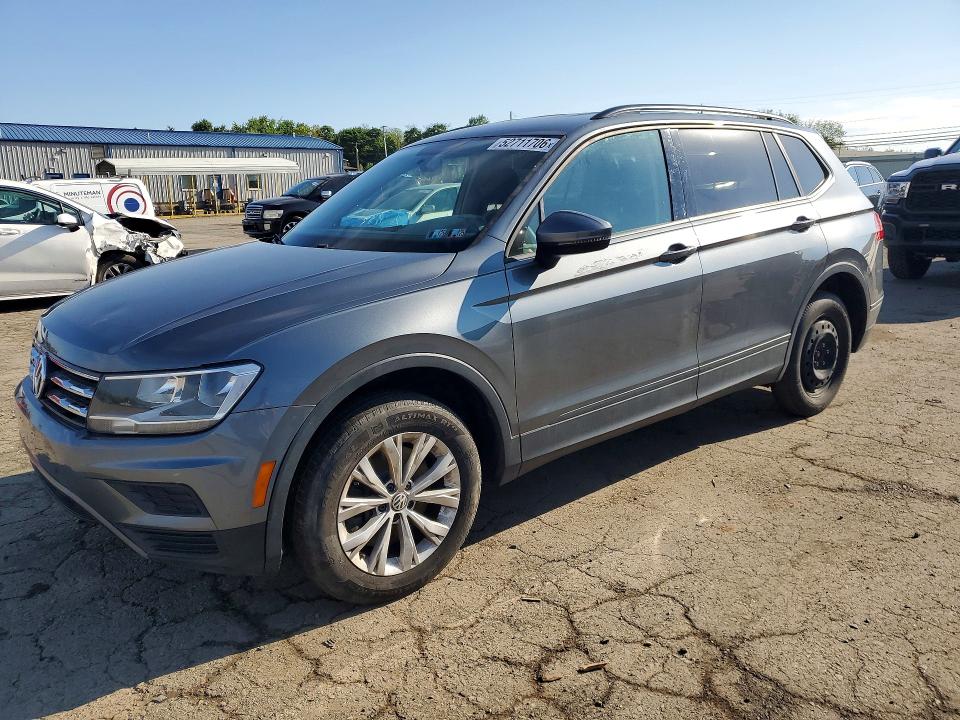 Продажа на аукционе авто 2018 Volkswagen Tiguan, vin: 3VV1B7AXXJM075808, номер лота: 52711706