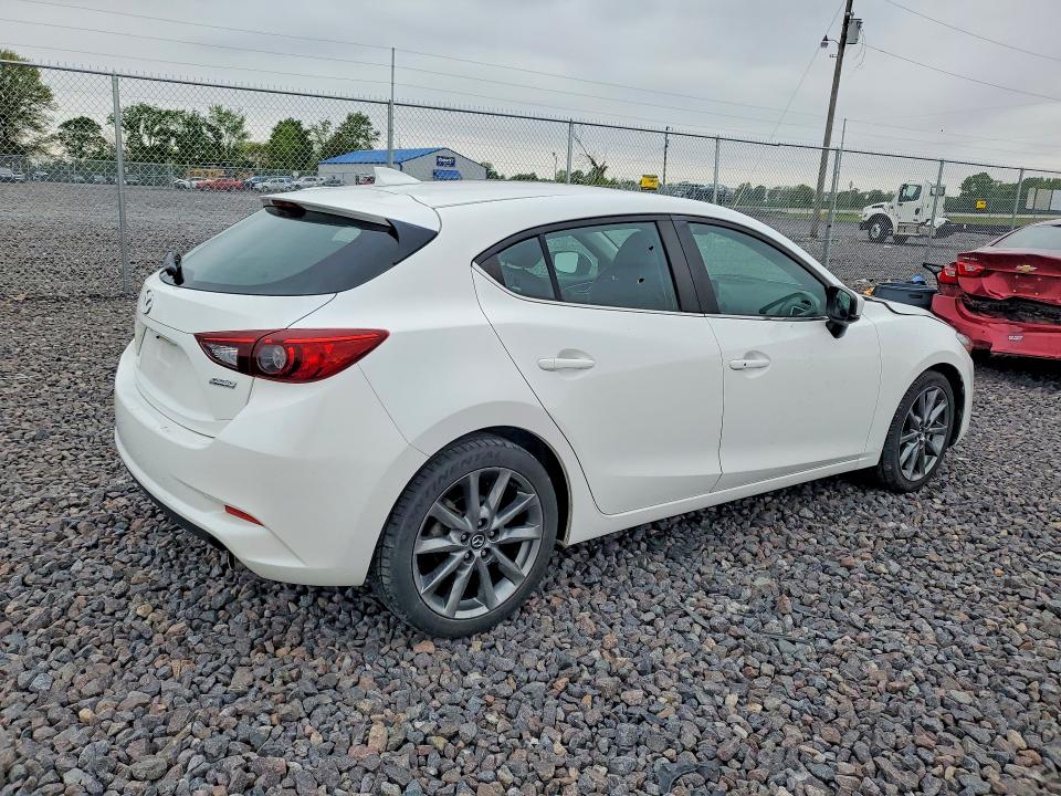 Продаж на аукціоні авто 2018 Mazda 3, vin: 3MZBN1L33JM223991, номер лоту: 53834526