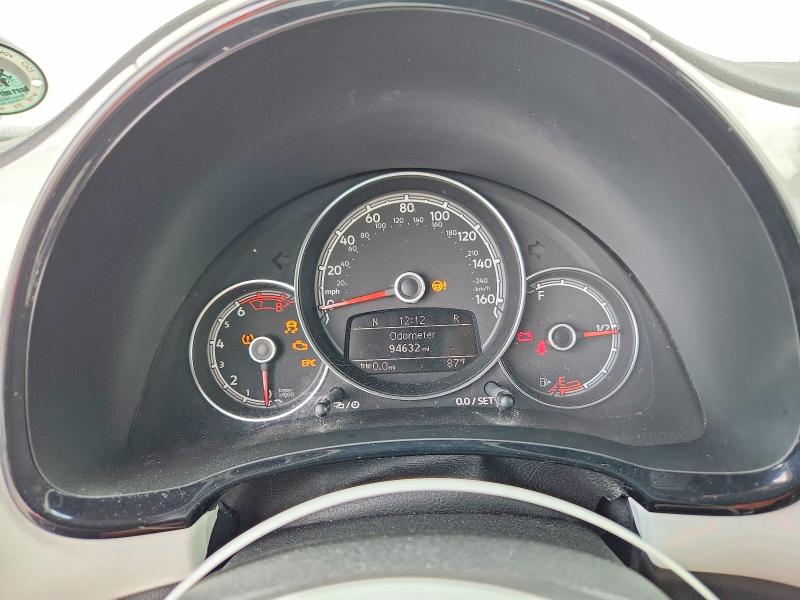 54146626 :رقم المزاد ، 3VWF17AT0HM624752 vin ، 2017 Volkswagen Beetle مزاد بيع