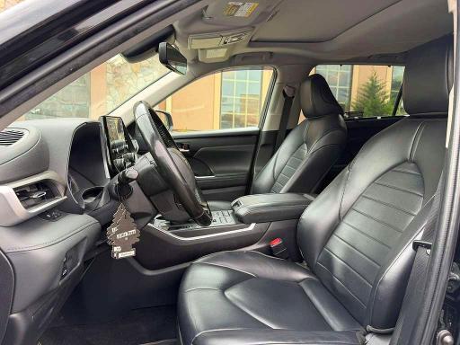 51918276 :رقم المزاد ، 5TDGZRBH5NS591314 vin ، 2022 Toyota Highlander مزاد بيع