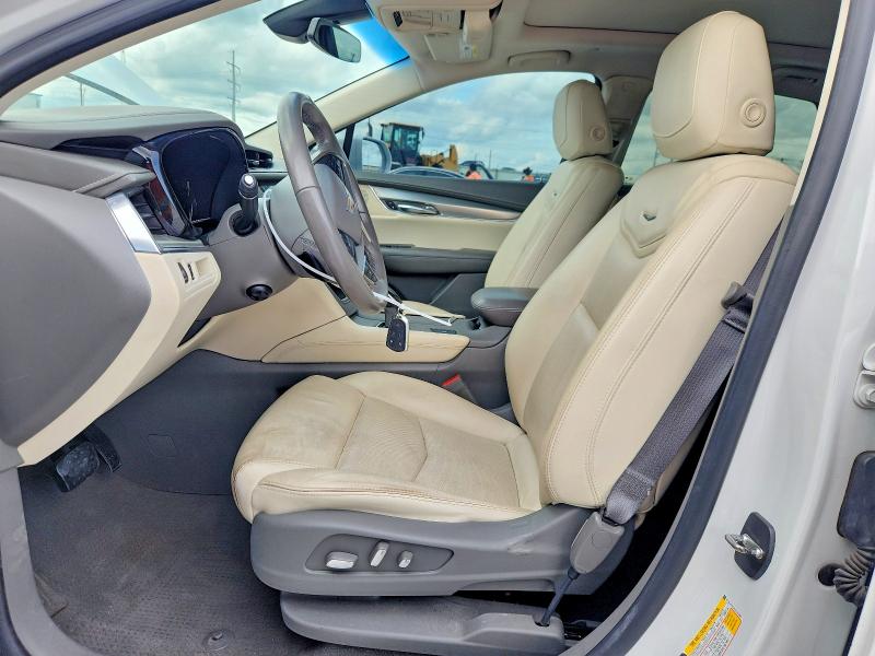Продажа на аукционе авто 2018 Cadillac Xt5, vin: 1GYKNCRS5JZ191860, номер лота: 54858496