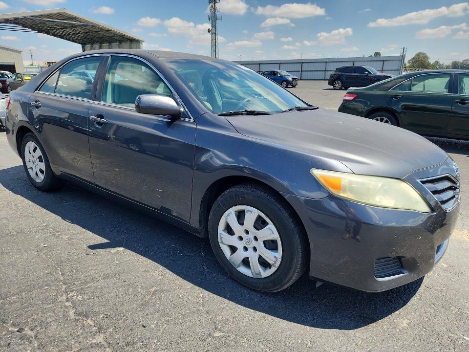 2010 Toyota Camry მანქანა იყიდება აუქციონზე, vin: 4T1BK3EK1AU114285, აუქციონის ნომერი: 52497816