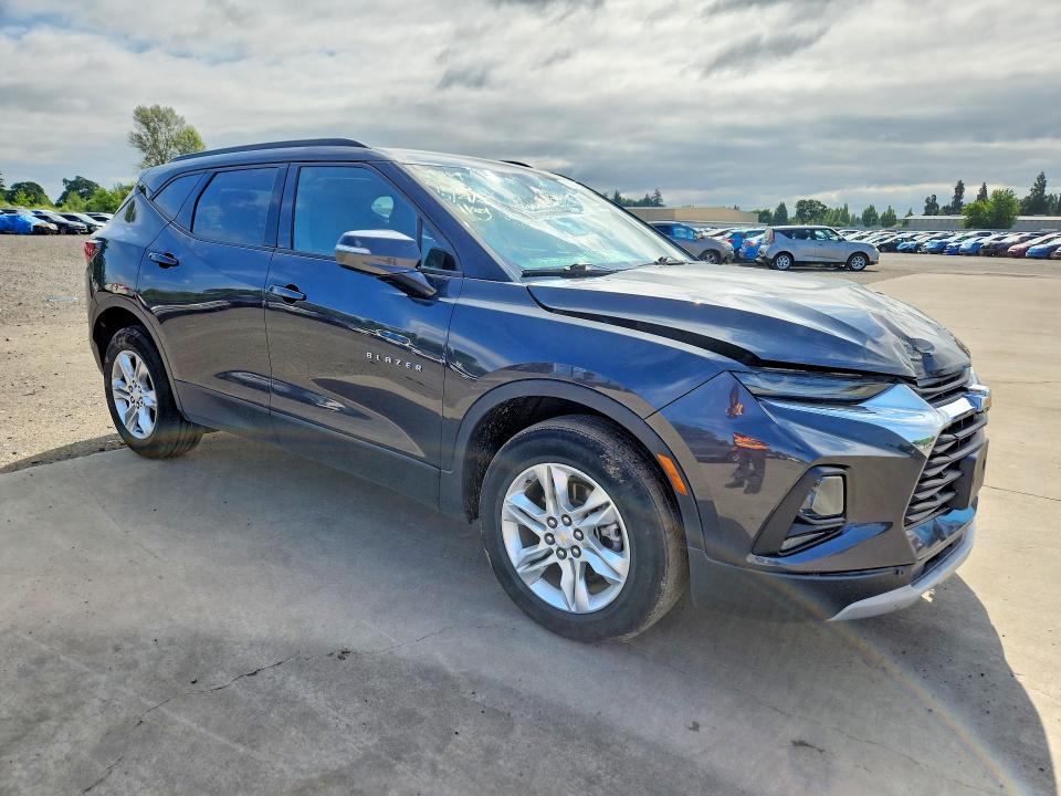 55040196 :رقم المزاد ، 3GNKBHRSXMS573418 vin ، 2021 Chevrolet Blazer مزاد بيع