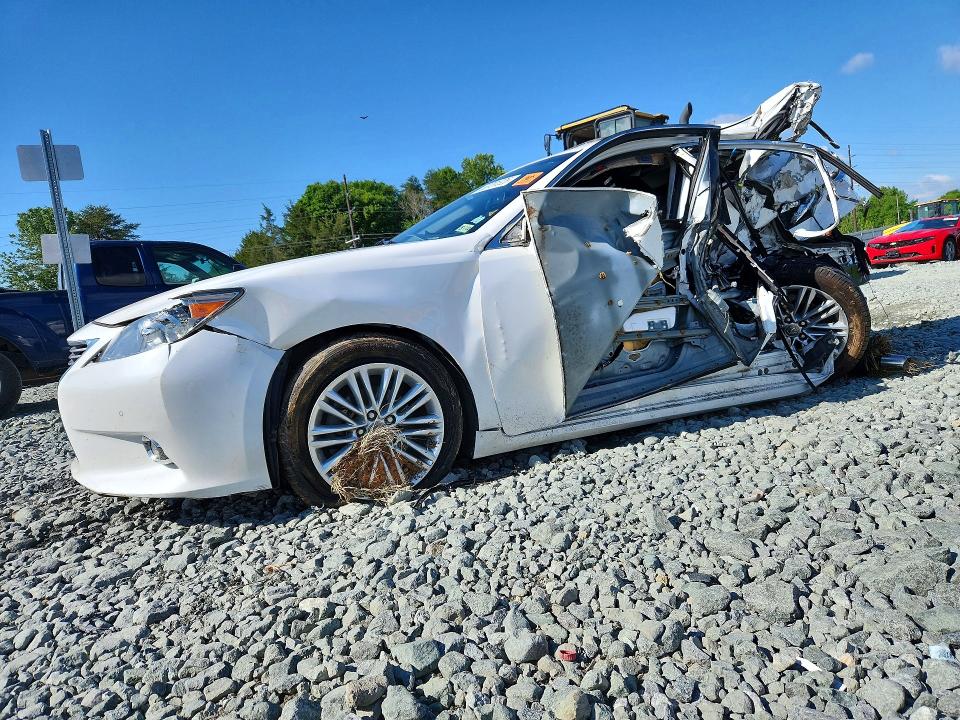Продажа на аукционе авто 2015 Lexus Es, vin: JTHBK1GG3F2187046, номер лота: 53781326