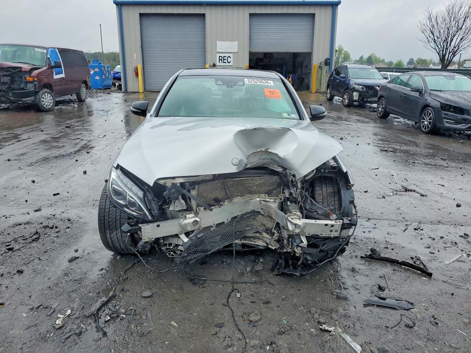 52529636 :رقم المزاد ، 55SWF4KBXHU182932 vin ، 2017 Mercedes-benz C مزاد بيع