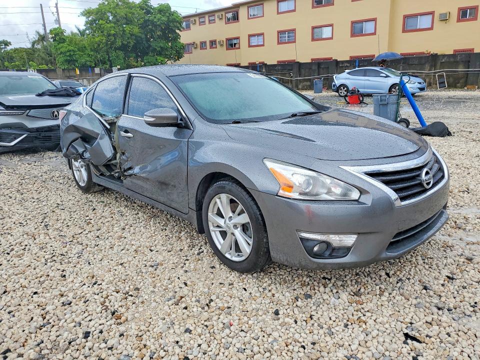 2015 Nissan Altima მანქანა იყიდება აუქციონზე, vin: 1N4AL3AP3FN861733, აუქციონის ნომერი: 54100276