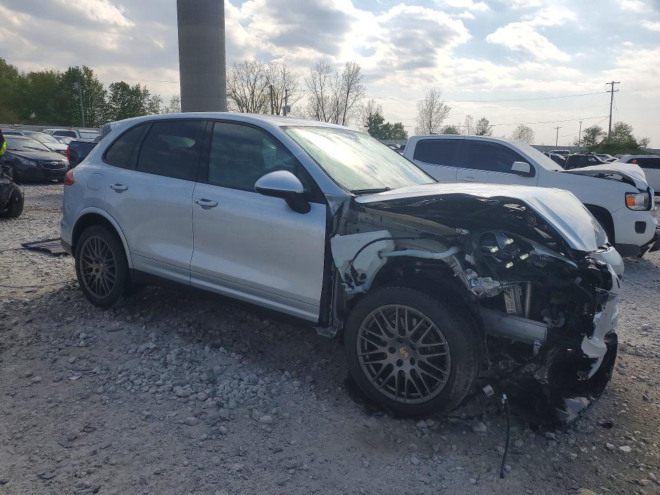 52536706 :رقم المزاد ، WP1AA2A23HKA86481 vin ، 2017 Porsche Cayenne مزاد بيع